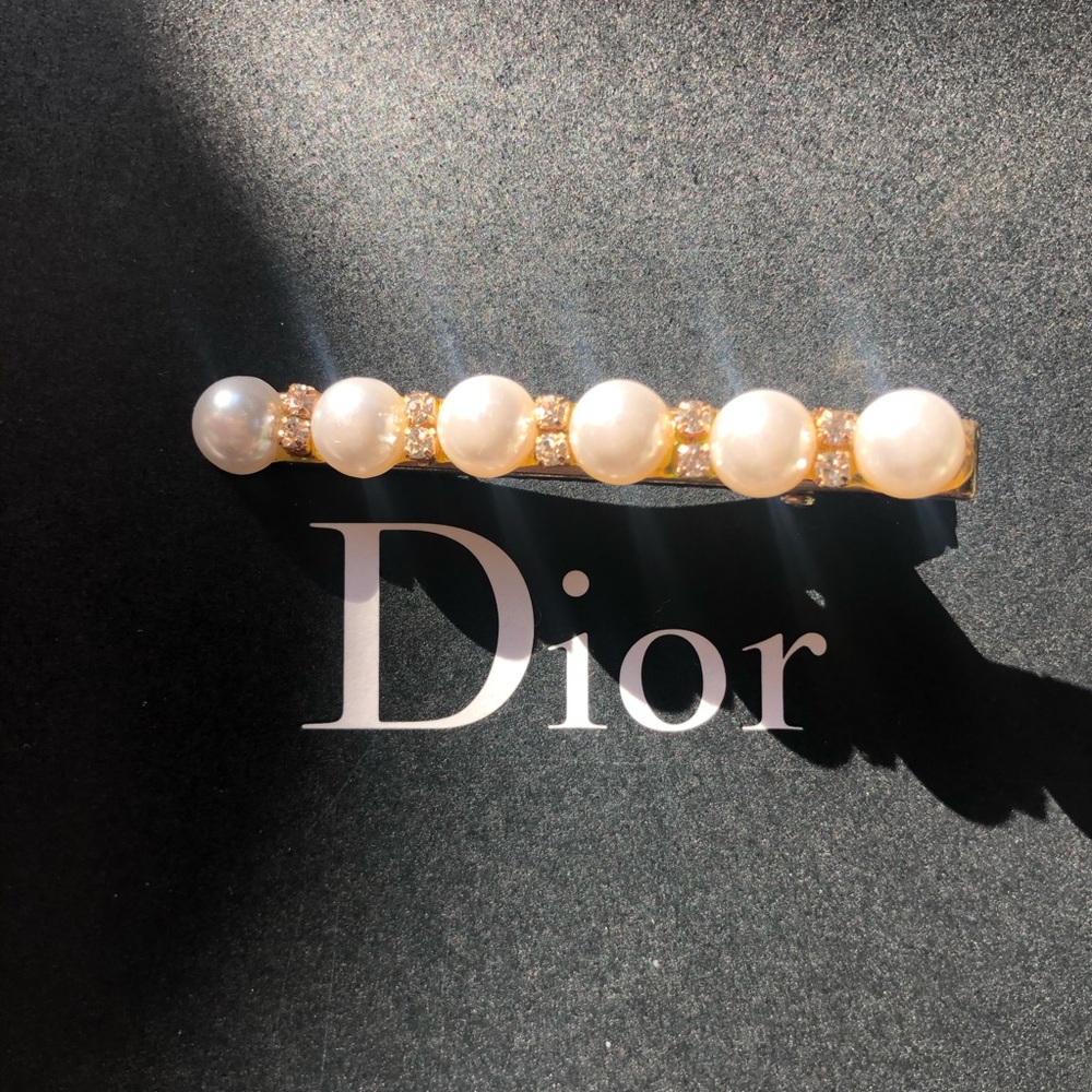 PEARL/DIAMOND HAIR CLIP